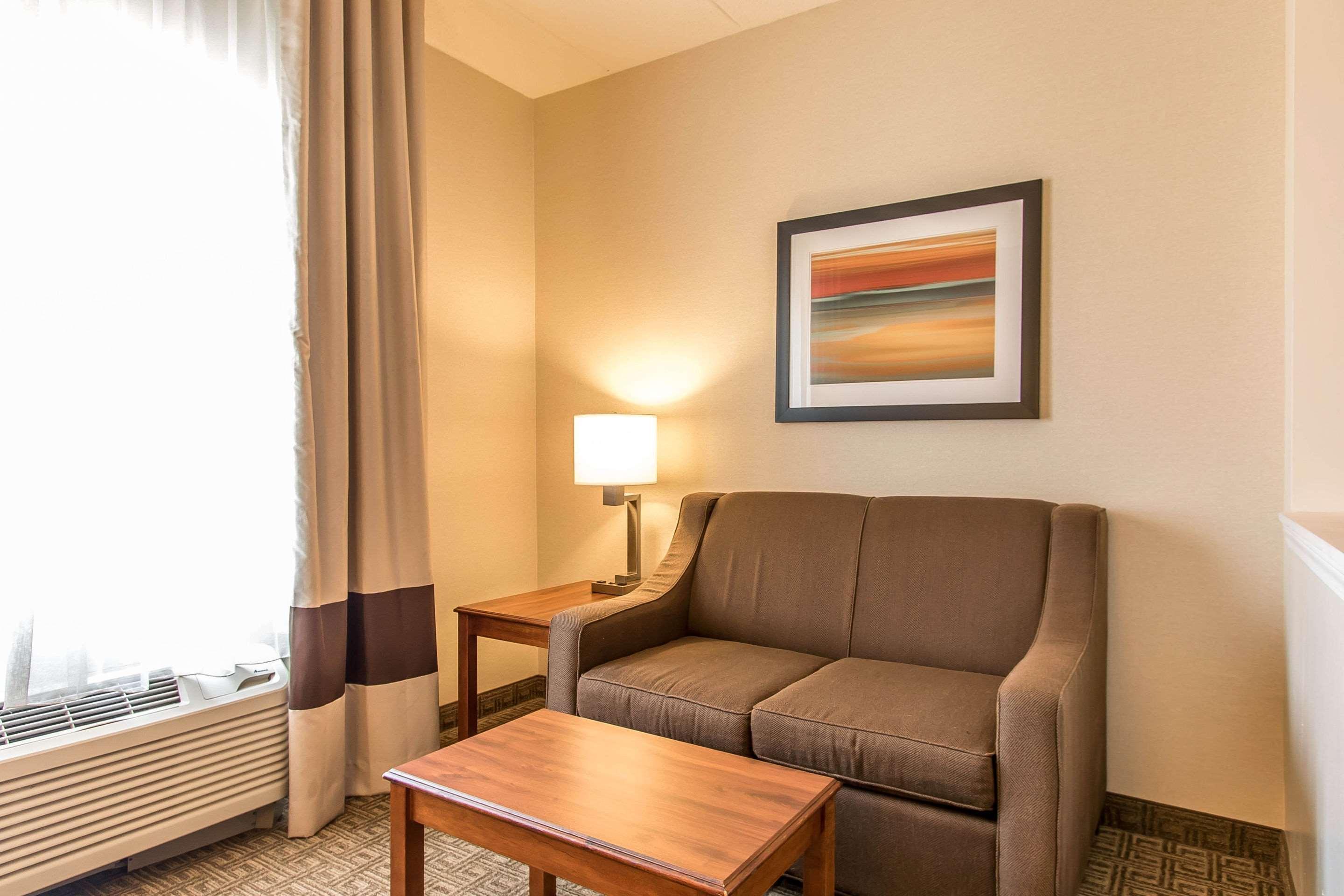 Comfort Suites Richmond Zewnętrze zdjęcie